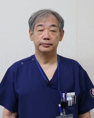 院長 二井 栄
